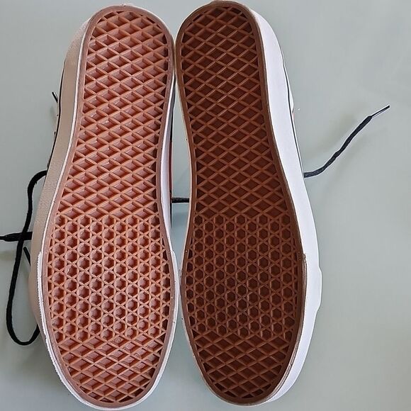 Vans Limited Edition Sk8-Hi "Mickey And Friends" High Top Sneakers - Picture 10 of 11